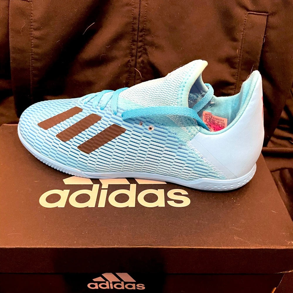 NWT Adidas Soccer Shoes, Youth Size 3
